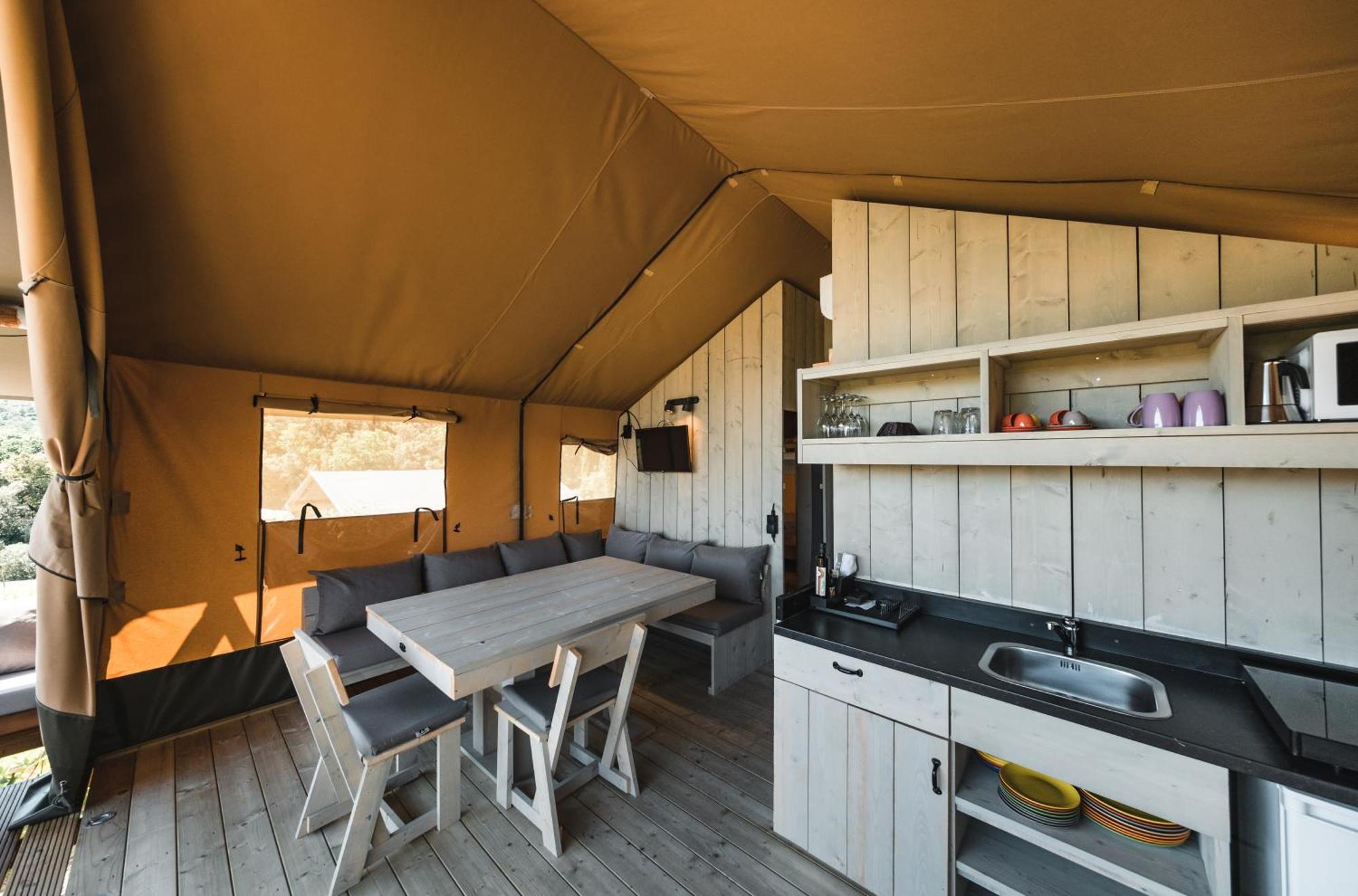 Glamping Le Tegole Otel Riparbella Dış mekan fotoğraf