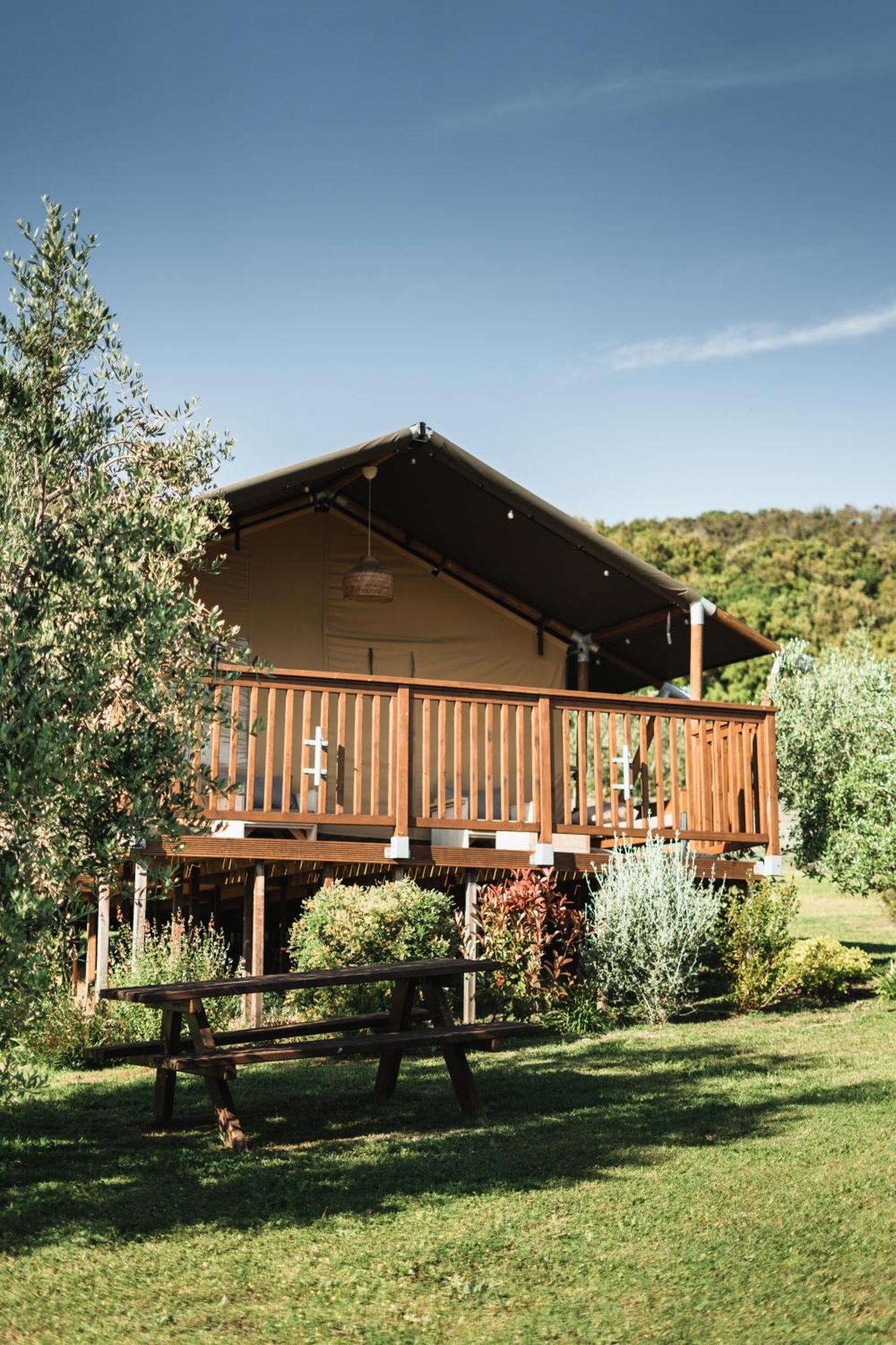 Glamping Le Tegole Otel Riparbella Dış mekan fotoğraf