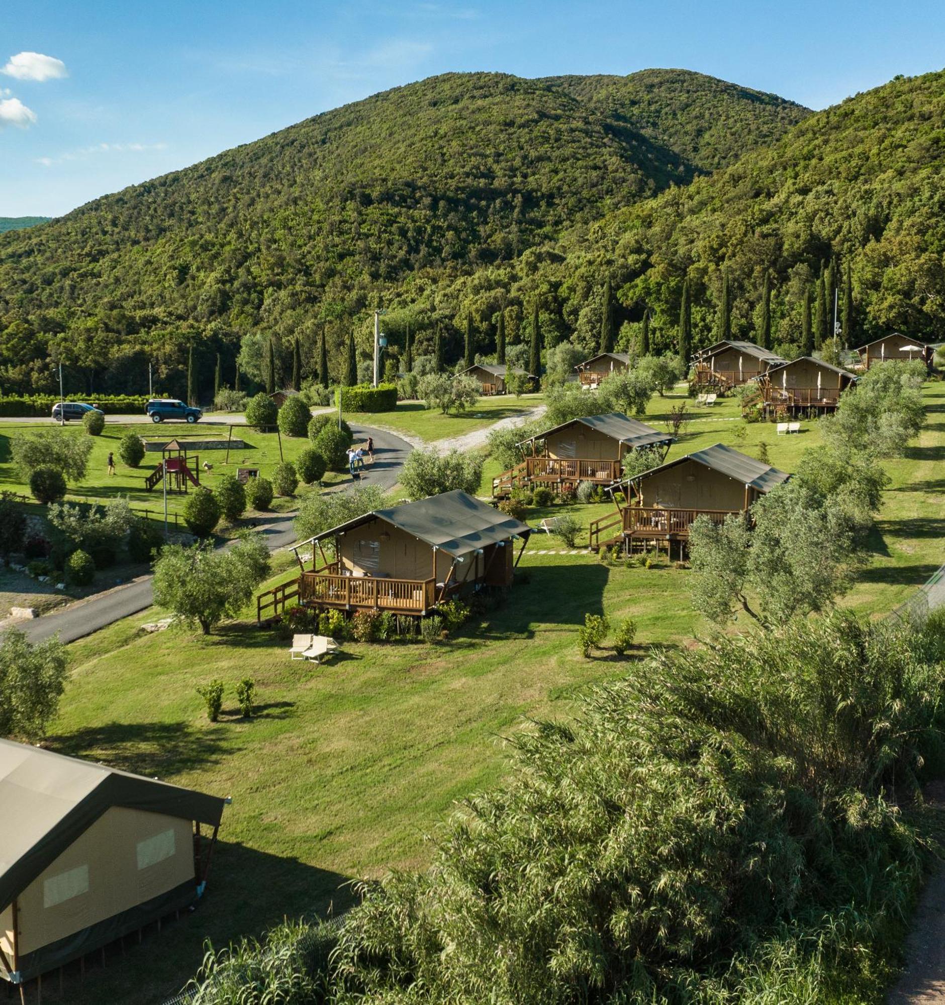 Glamping Le Tegole Otel Riparbella Dış mekan fotoğraf